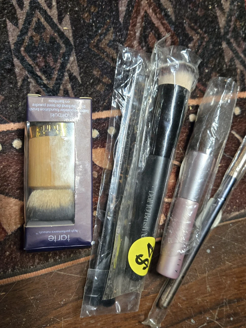 Makeup Brush Set with Black & Metallic Handles